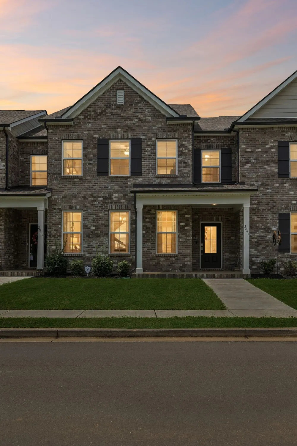 2845 Suzanne Landon Dr Murfreesboro, TN 37130