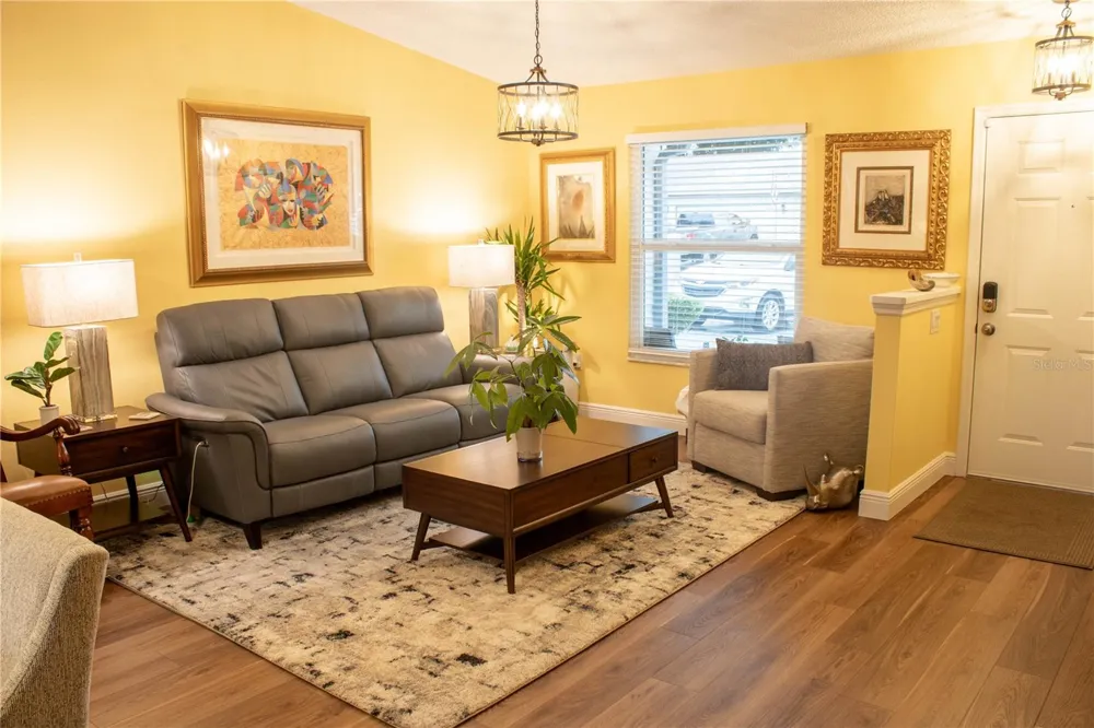 1018 PARAKEET TRAIL Lakeland, FL 33809