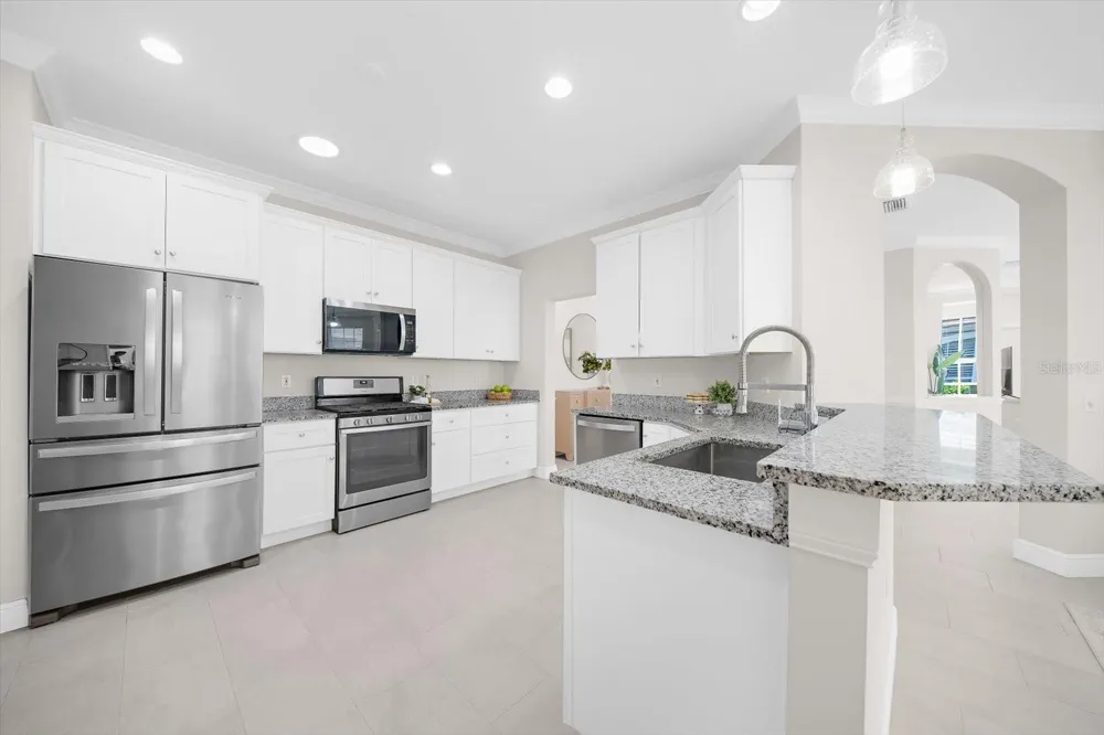6942 WOODMORE TERRACE Lakewood Ranch, FL 34202