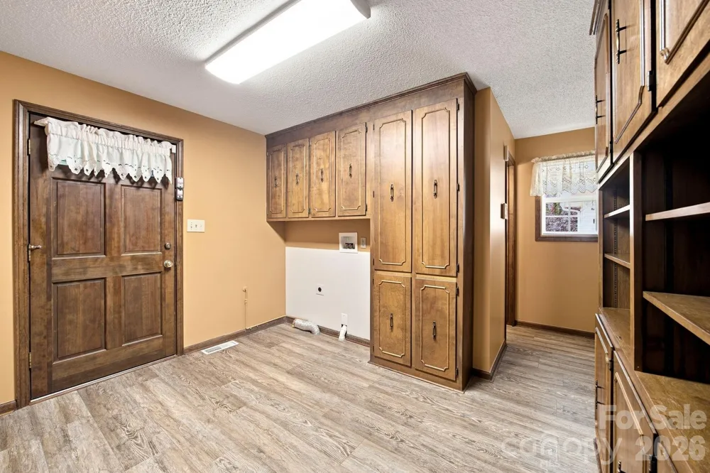 1414 Center Church Road #59 Hiddenite, NC 28636