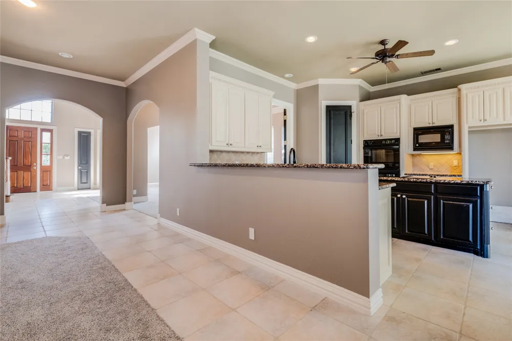 801 Camelot Court Highland Village, TX 75077