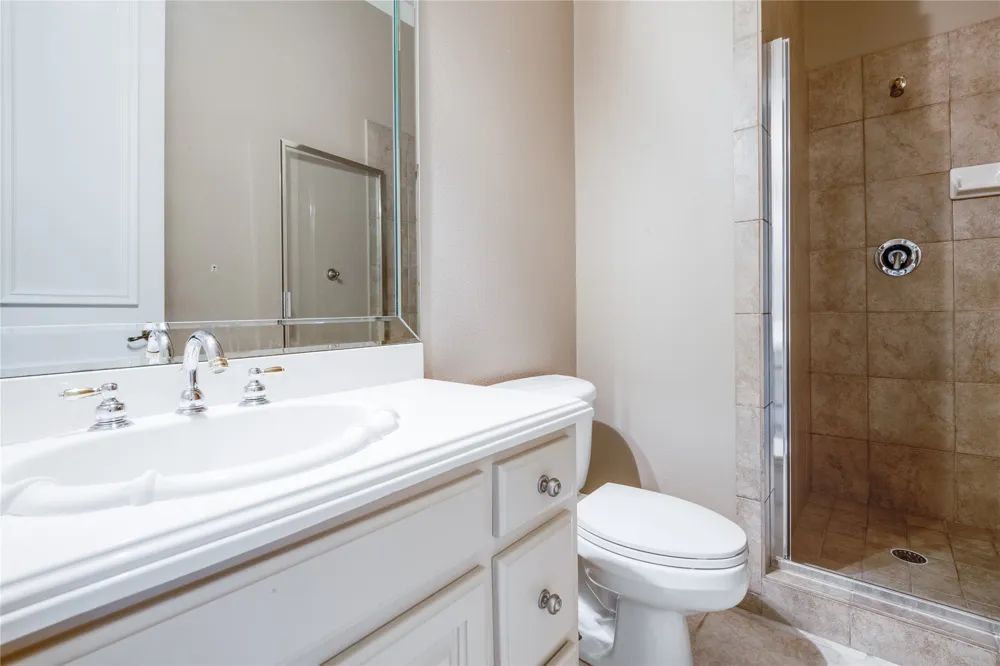 801 Camelot Court Highland Village, TX 75077