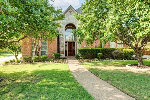 801 Camelot Court