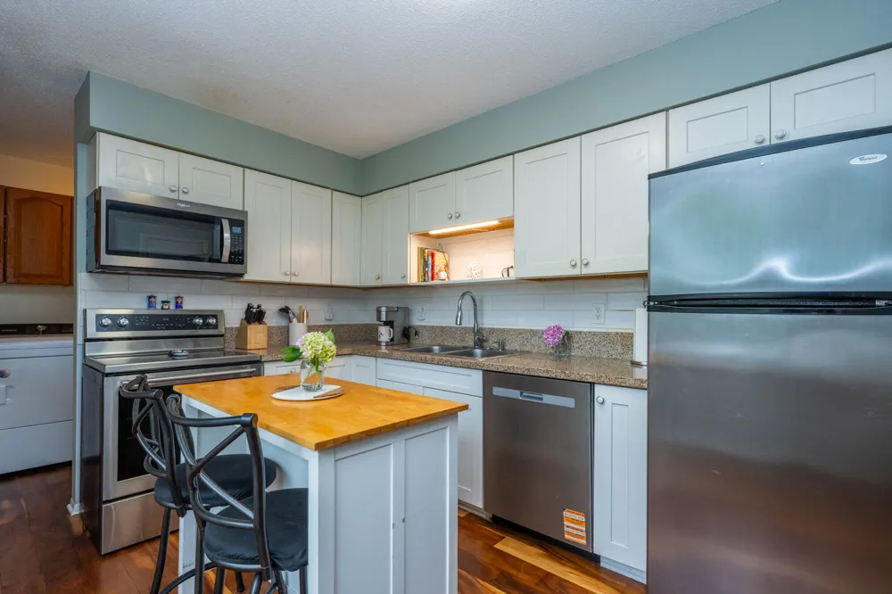 536 Dell Street St. Joseph, MI 49085