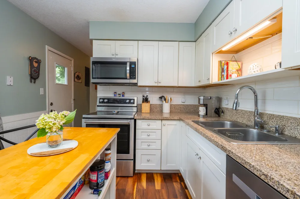 536 Dell Street St. Joseph, MI 49085