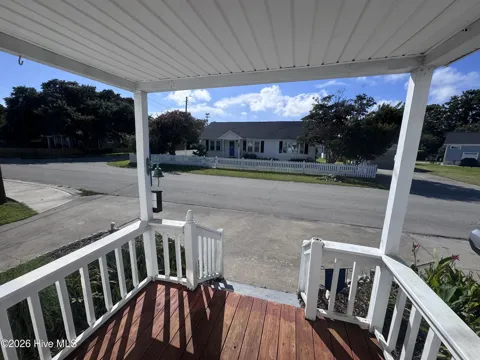 109 Carteret Avenue