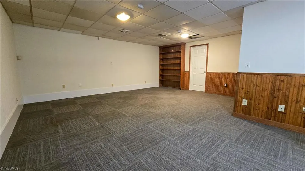 3581 Robinwest Drive Pfafftown, NC 27040