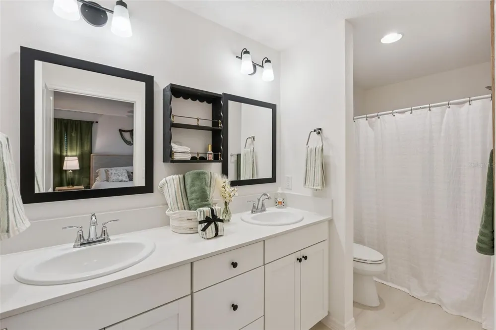 7608 DANIEL HEARNS WAY The Villages, FL 34762