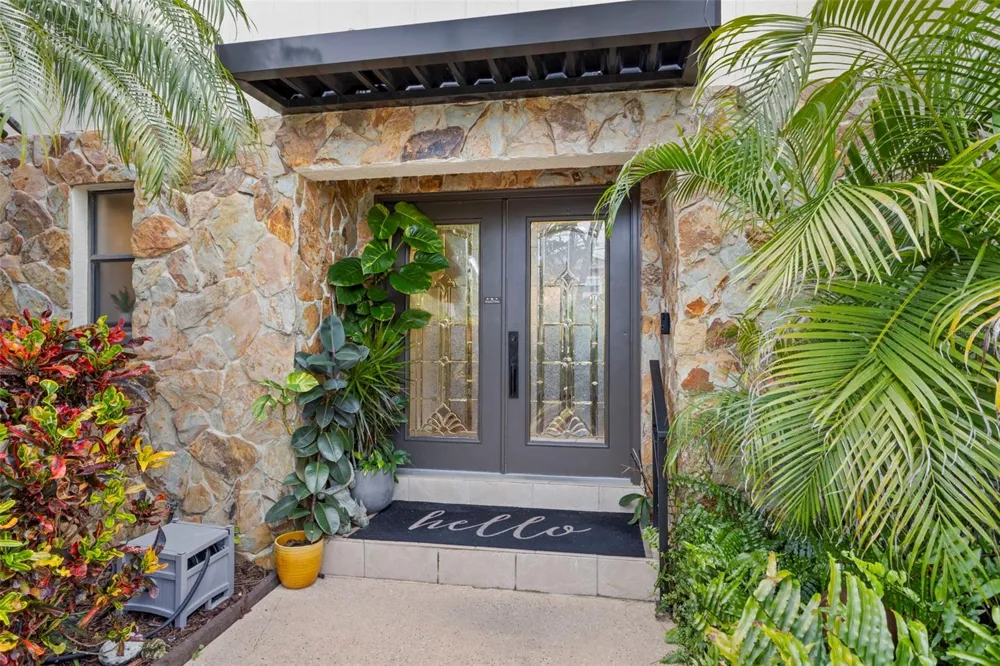 93 S CANAL DRIVE Palm Harbor, FL 34684