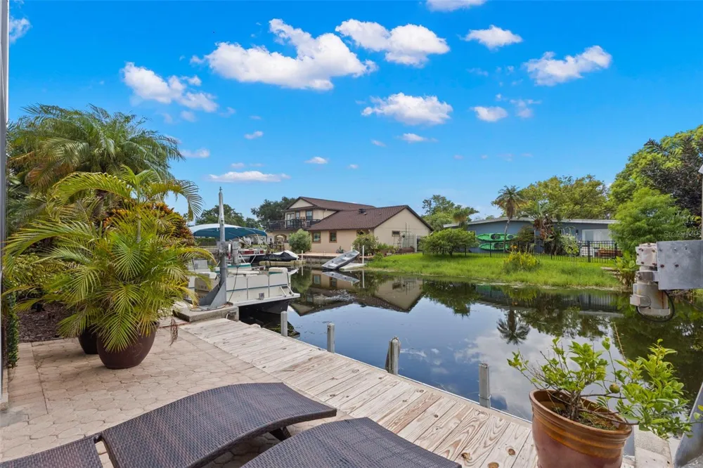 93 S CANAL DRIVE Palm Harbor, FL 34684