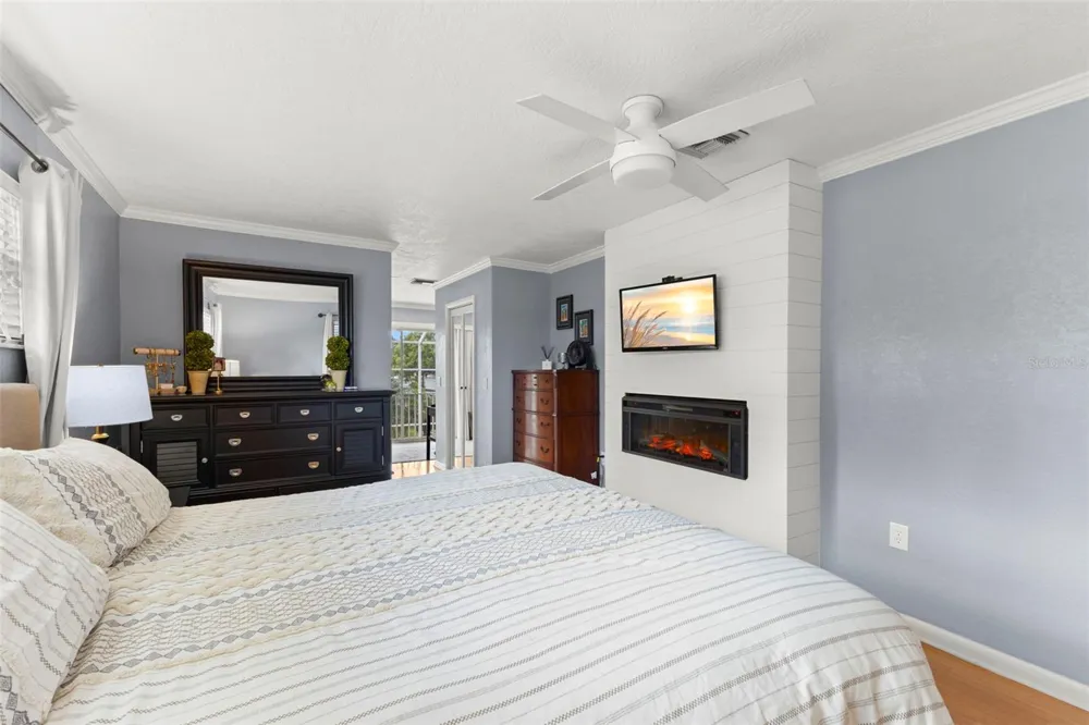 93 S CANAL DRIVE Palm Harbor, FL 34684