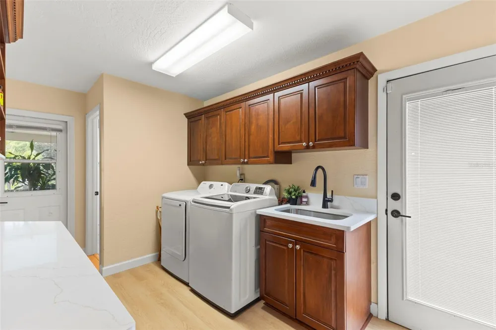 93 S CANAL DRIVE Palm Harbor, FL 34684
