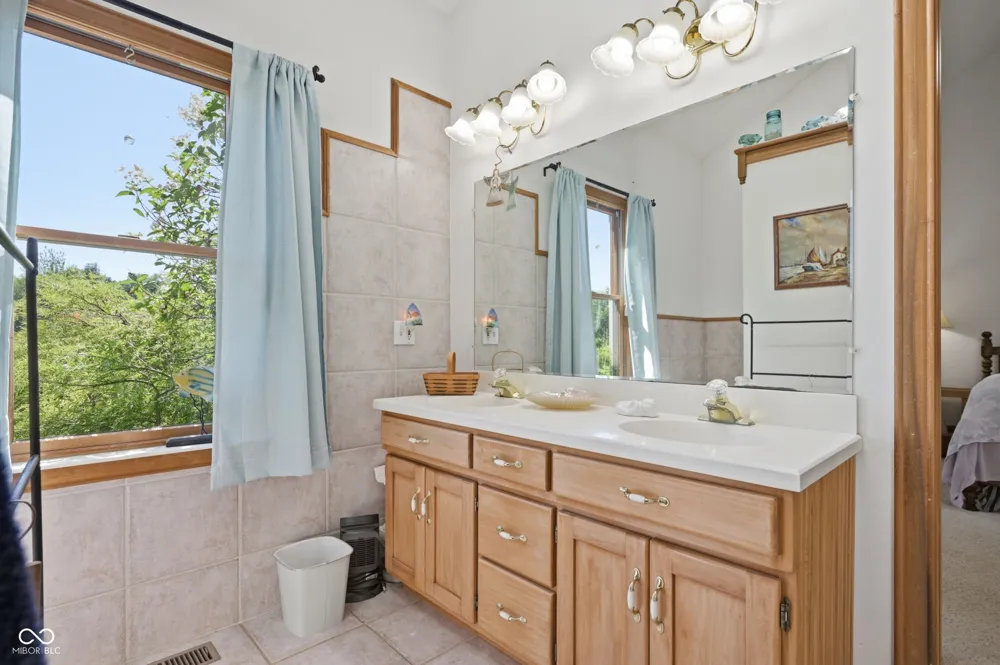 7480 S 250 E Markleville, IN 46056