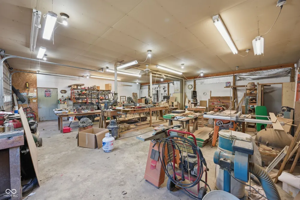 7480 S 250 E Markleville, IN 46056