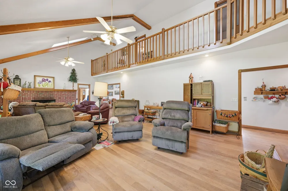 7480 S 250 E Markleville, IN 46056