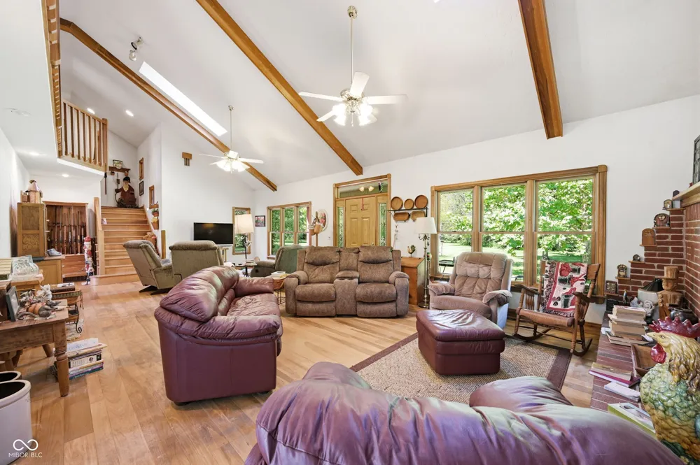 7480 S 250 E Markleville, IN 46056
