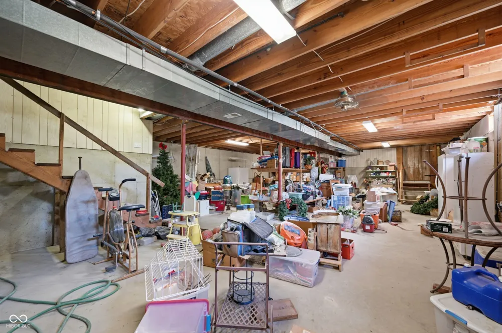 7480 S 250 E Markleville, IN 46056