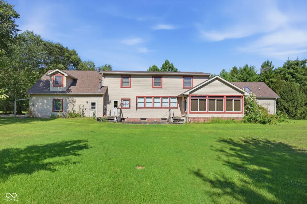 7480 S 250 E Markleville, IN 46056