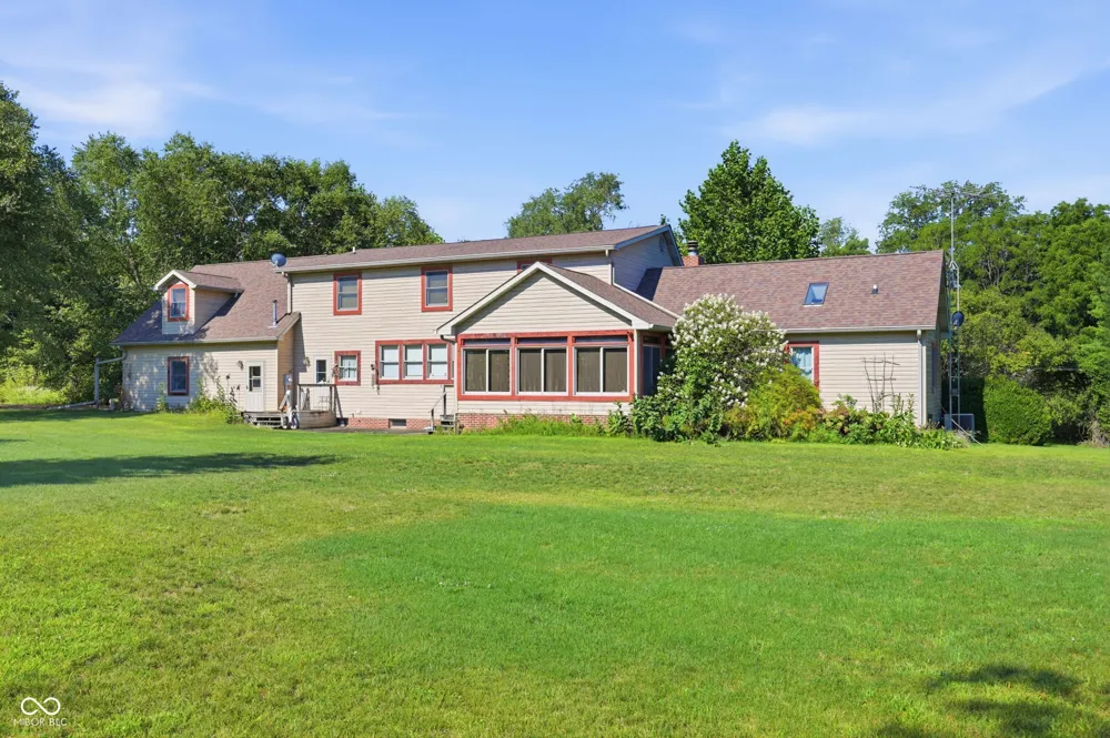7480 S 250 E Markleville, IN 46056
