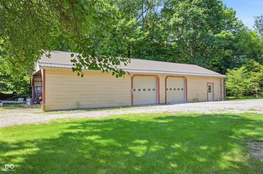 7480 S 250 E Markleville, IN 46056