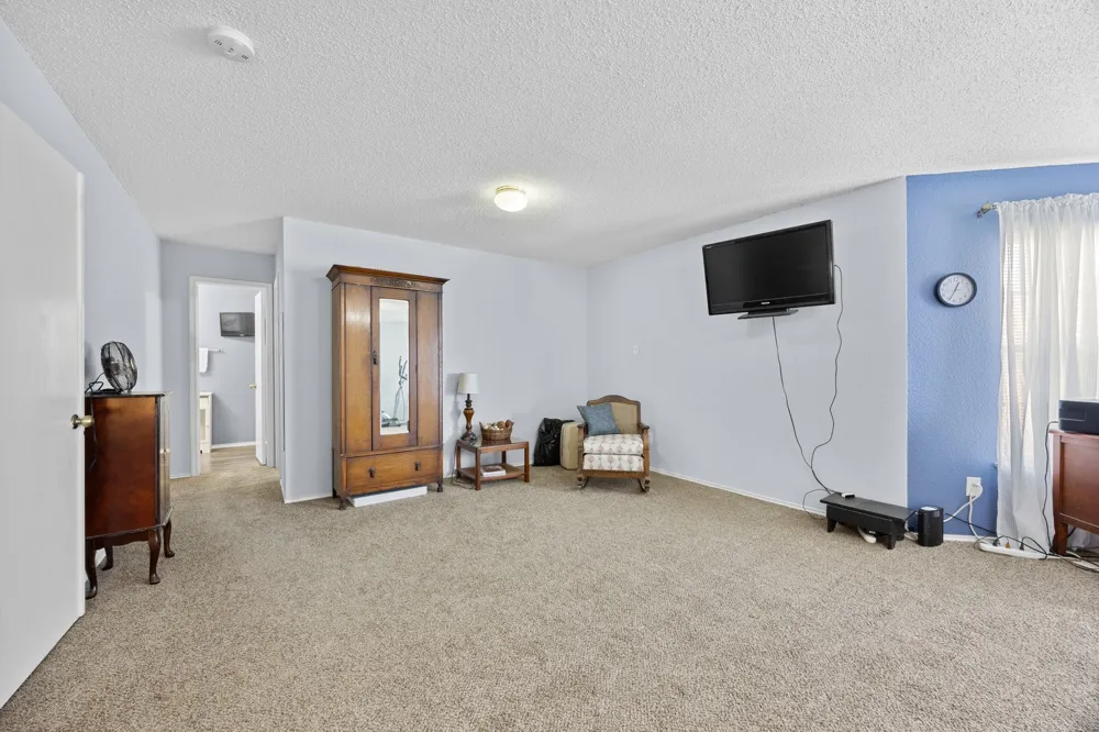 1001 Canterbury Trail Georgetown, TX 78626