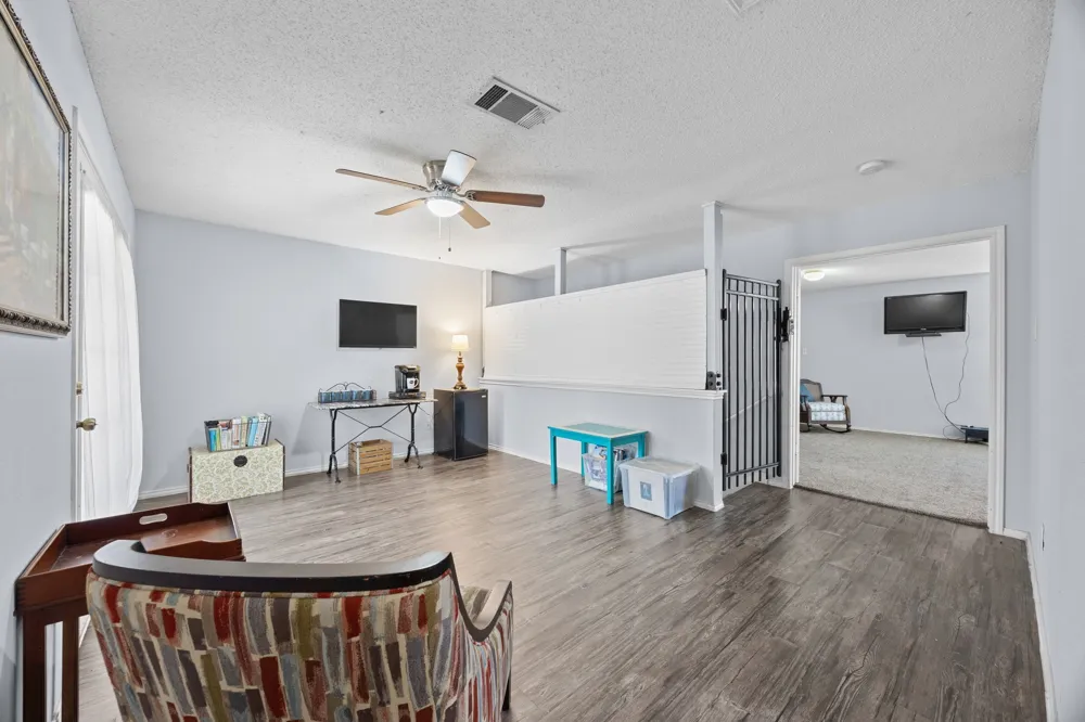 1001 Canterbury Trail Georgetown, TX 78626