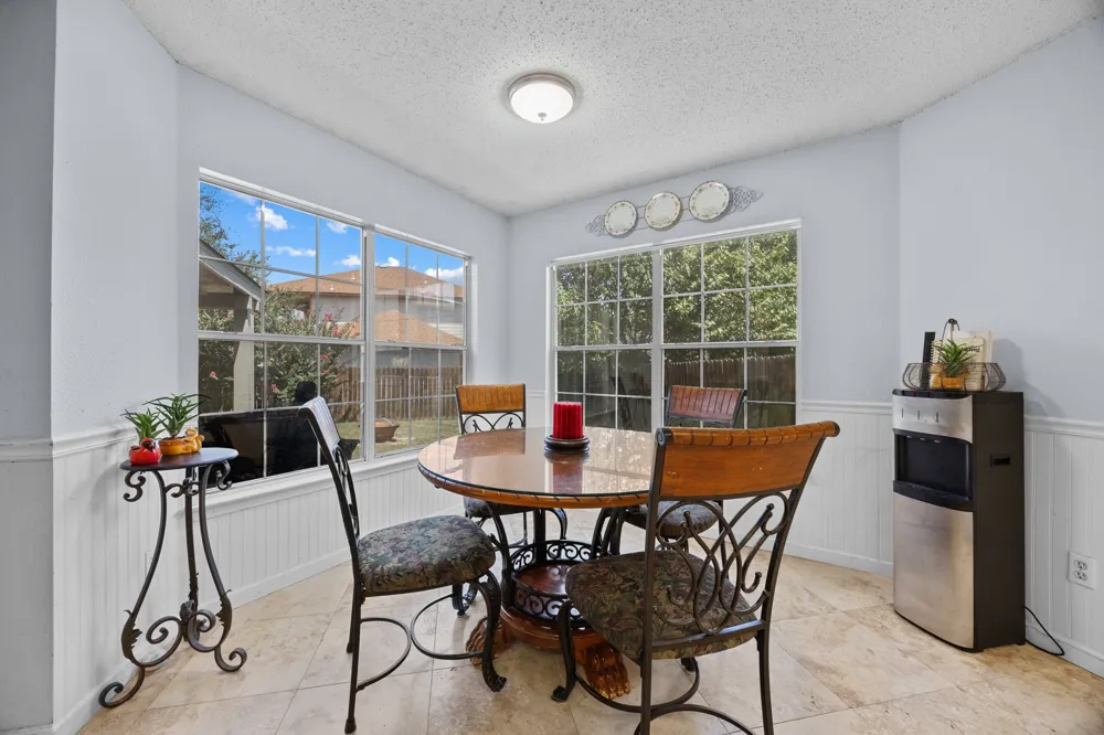 1001 Canterbury Trail Georgetown, TX 78626