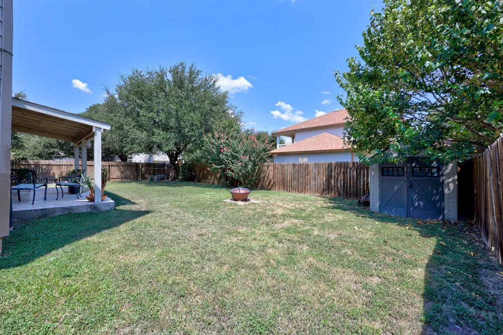 1001 Canterbury Trail Georgetown, TX 78626