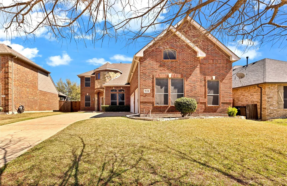 8124 Hickory Upland Drive Fort Worth, TX 76131