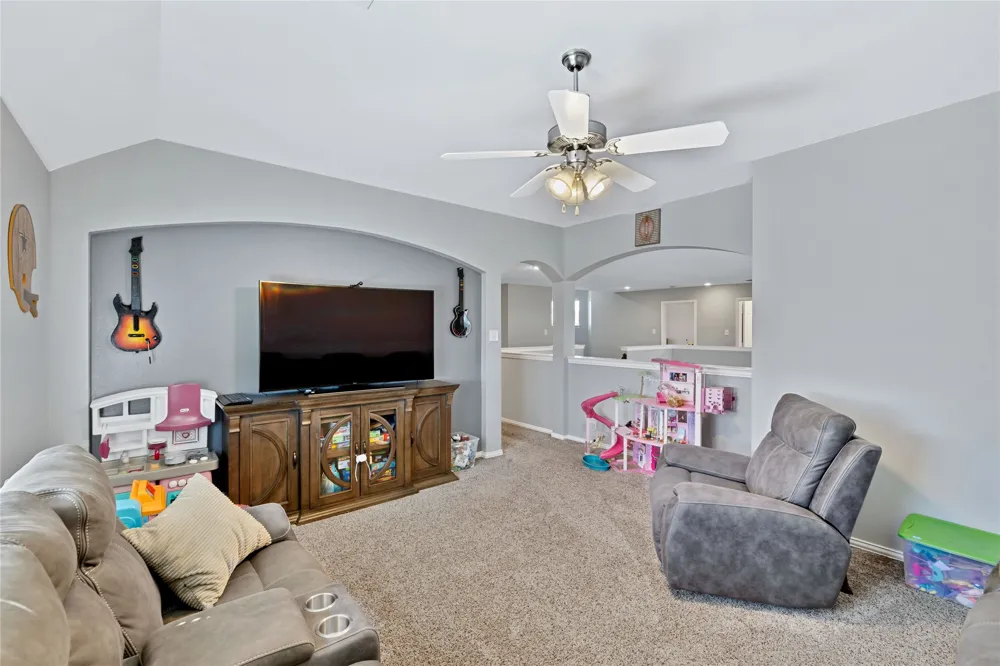 8124 Hickory Upland Drive Fort Worth, TX 76131