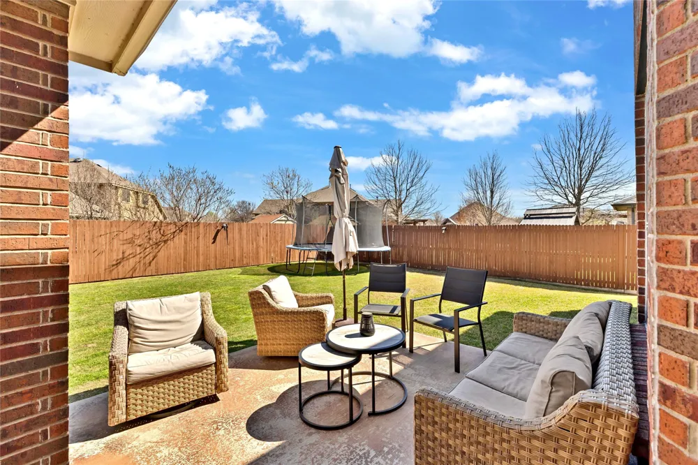 8124 Hickory Upland Drive Fort Worth, TX 76131