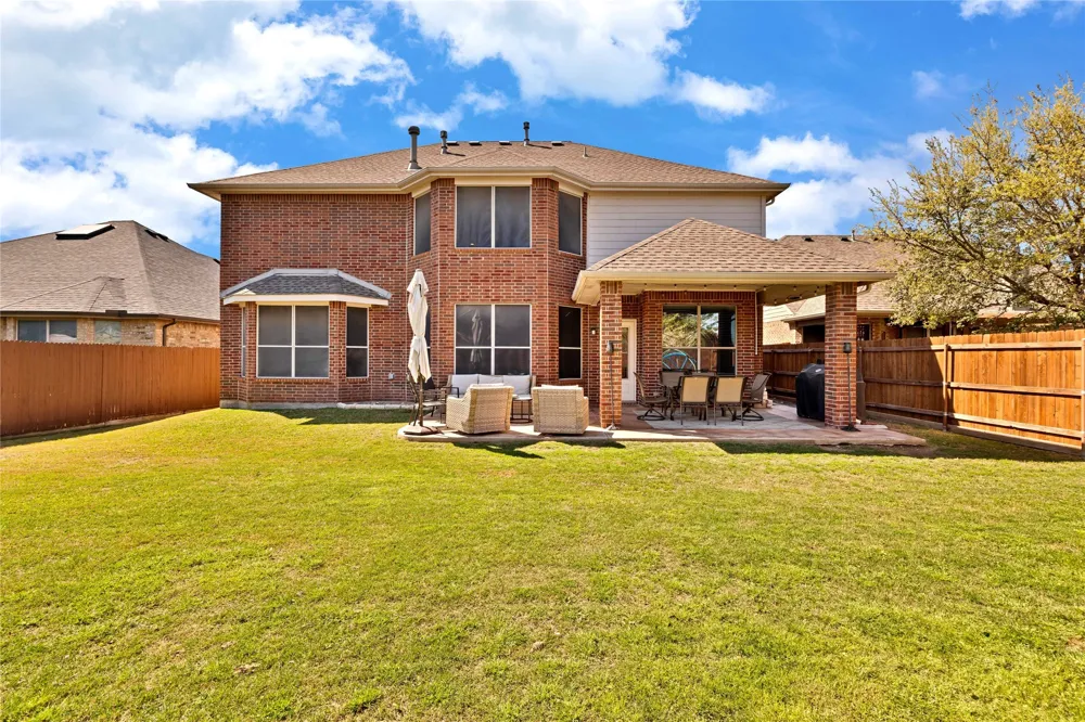 8124 Hickory Upland Drive Fort Worth, TX 76131