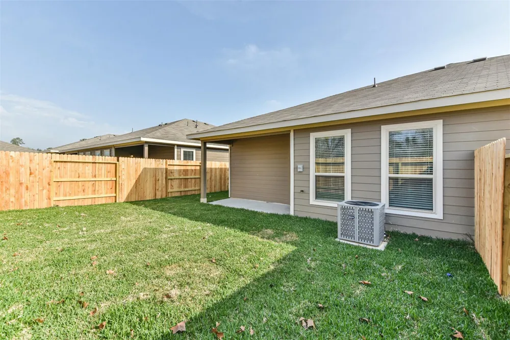9800 Grosbeak Lane Magnolia, TX 77354