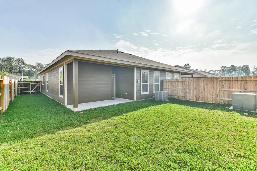 9800 Grosbeak Lane Magnolia, TX 77354