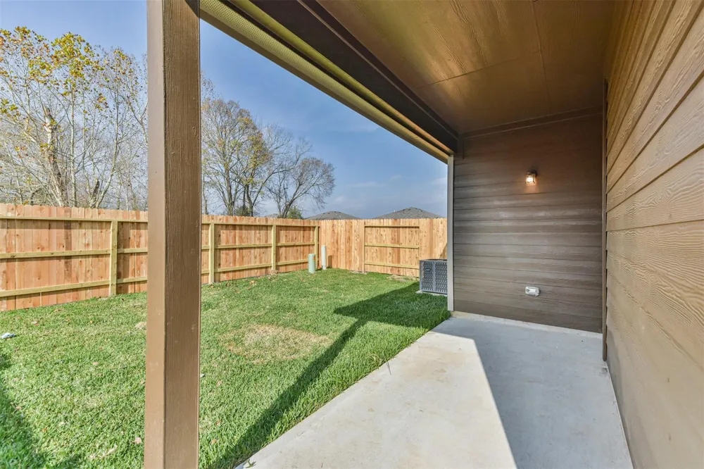 9800 Grosbeak Lane Magnolia, TX 77354