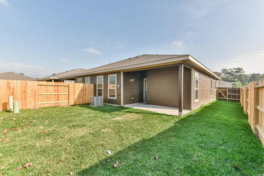 9800 Grosbeak Lane Magnolia, TX 77354