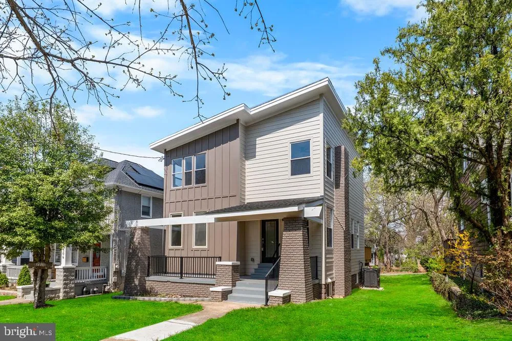 2316 MONROE STREET NE Washington, DC 20018