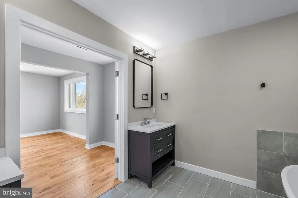 2316 MONROE STREET NE Washington, DC 20018