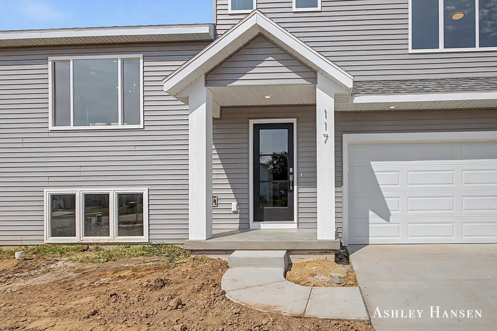 117 Chase NW Kent City, MI 49330