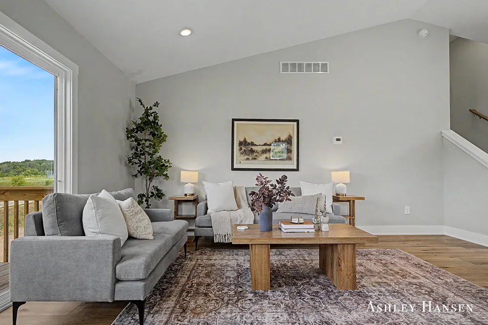 117 Chase NW Kent City, MI 49330
