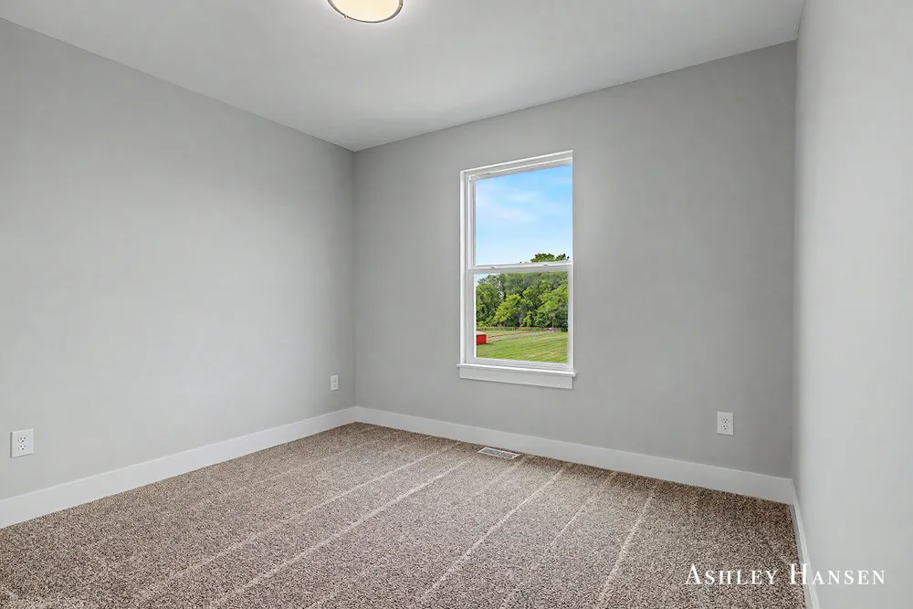117 Chase NW Kent City, MI 49330