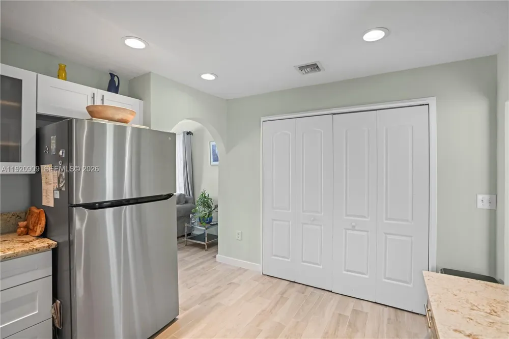 142 NW 10th Ct Boynton Beach, FL 33426