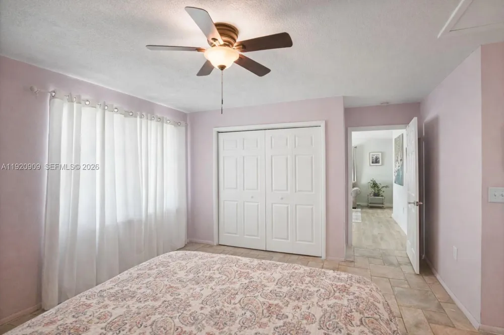 142 NW 10th Ct Boynton Beach, FL 33426