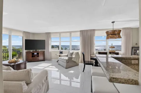 2121 Ocean Boulevard #1008E