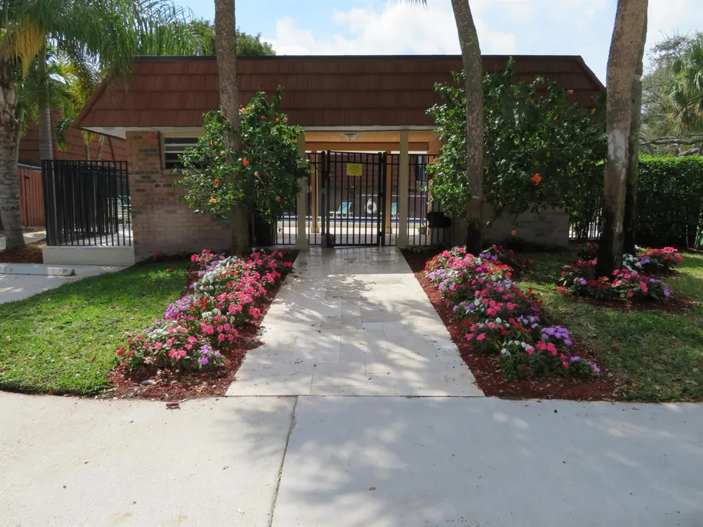 1480 MASTERS CIRCLE #171 Delray Beach, FL 33445