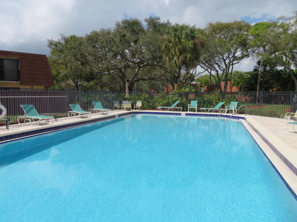 1480 MASTERS CIRCLE #171 Delray Beach, FL 33445