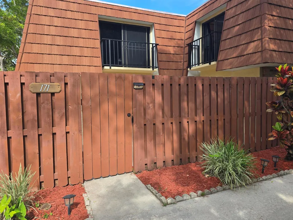 1480 MASTERS CIRCLE #171 Delray Beach, FL 33445