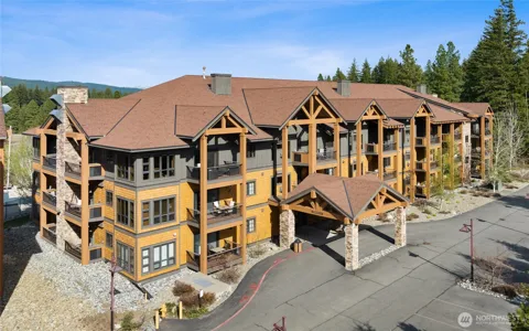 3770 Suncadia Trail #207
