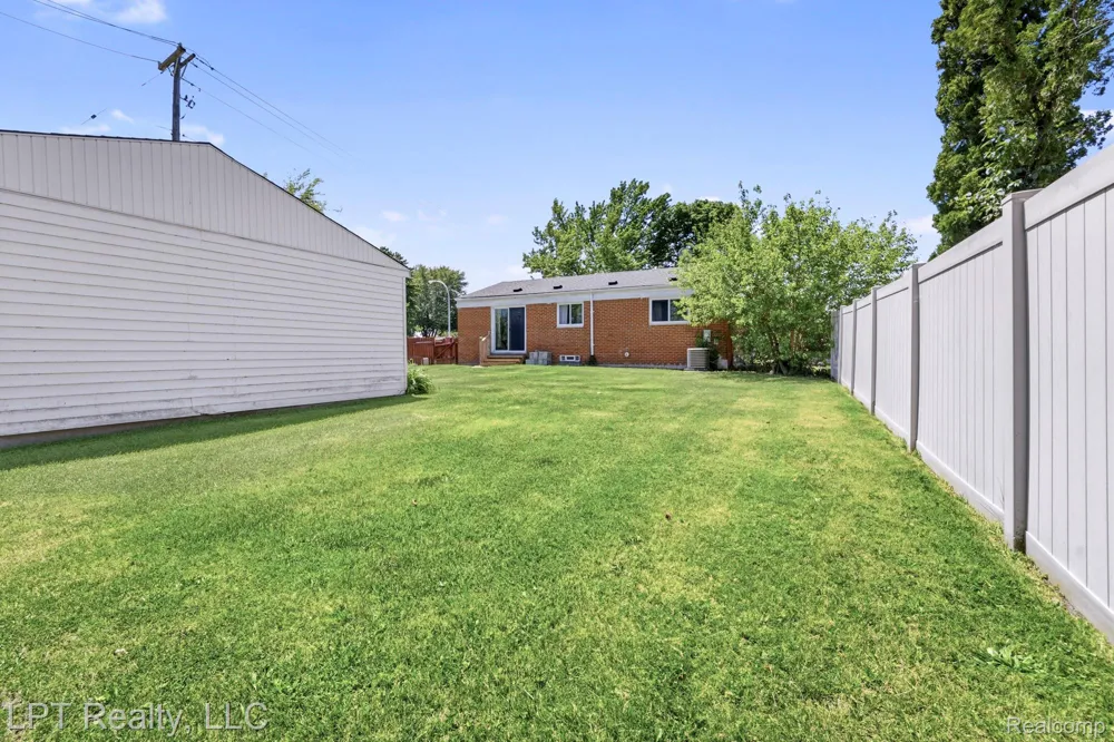 18181 Winwood Court Brownstown Charter Township, MI 48193