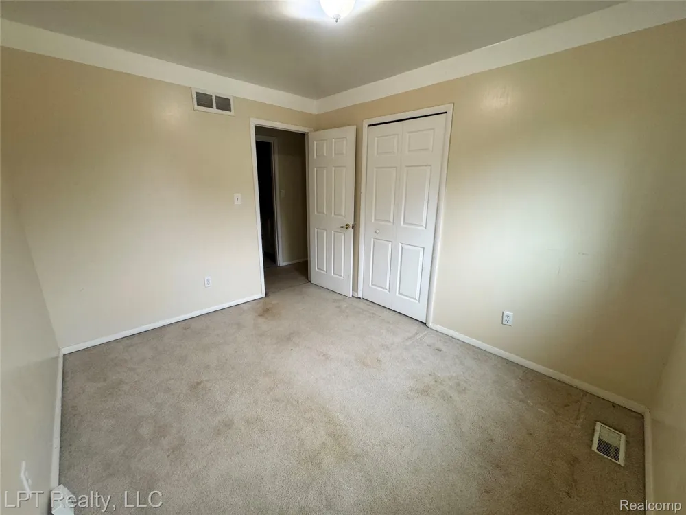 18181 Winwood Court Brownstown Charter Township, MI 48193